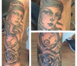885_womanrose